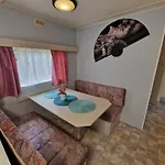 Pod Sosnami Osrodek Wypoczynkowy Letnisko Holiday home Boszkowo