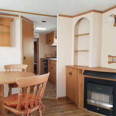 Pod Sosnami Osrodek Wypoczynkowy Letnisko 別荘 ボシュコボ