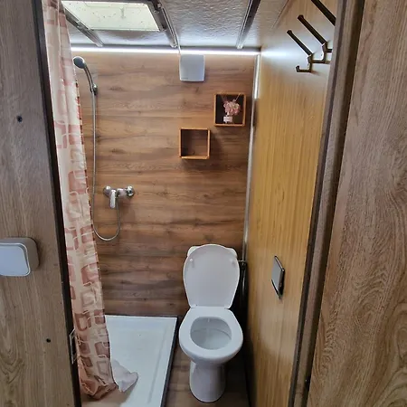 Pod Sosnami Letnisko *