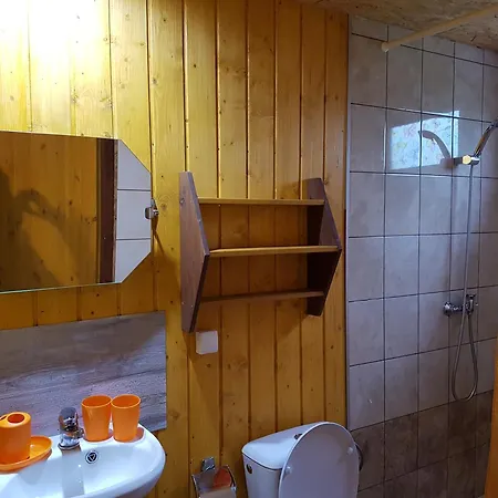 Pod Sosnami Letnisko Dom wakacyjny *