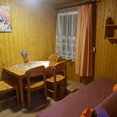Pod Sosnami Letnisko *