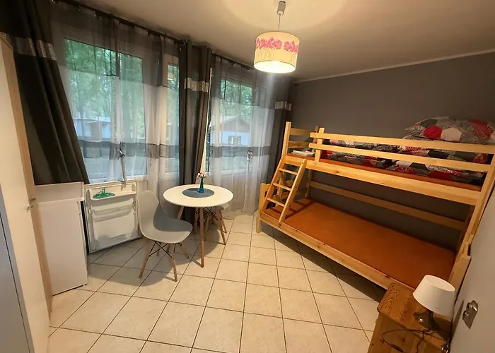 Pod Sosnami Osrodek Wypoczynkowy Letnisko Ferienhaus *