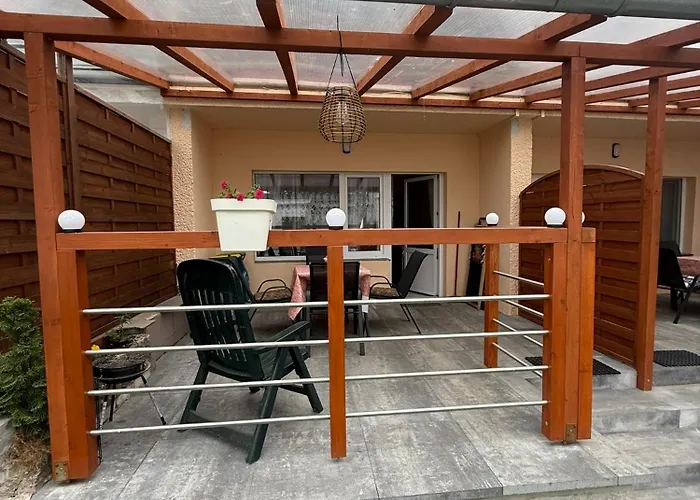 Pod Sosnami Osrodek Wypoczynkowy Letnisko * בוז'קובו